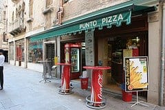 Pizza vendors in Venice
