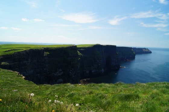 Whats at the Cliffs of Moher